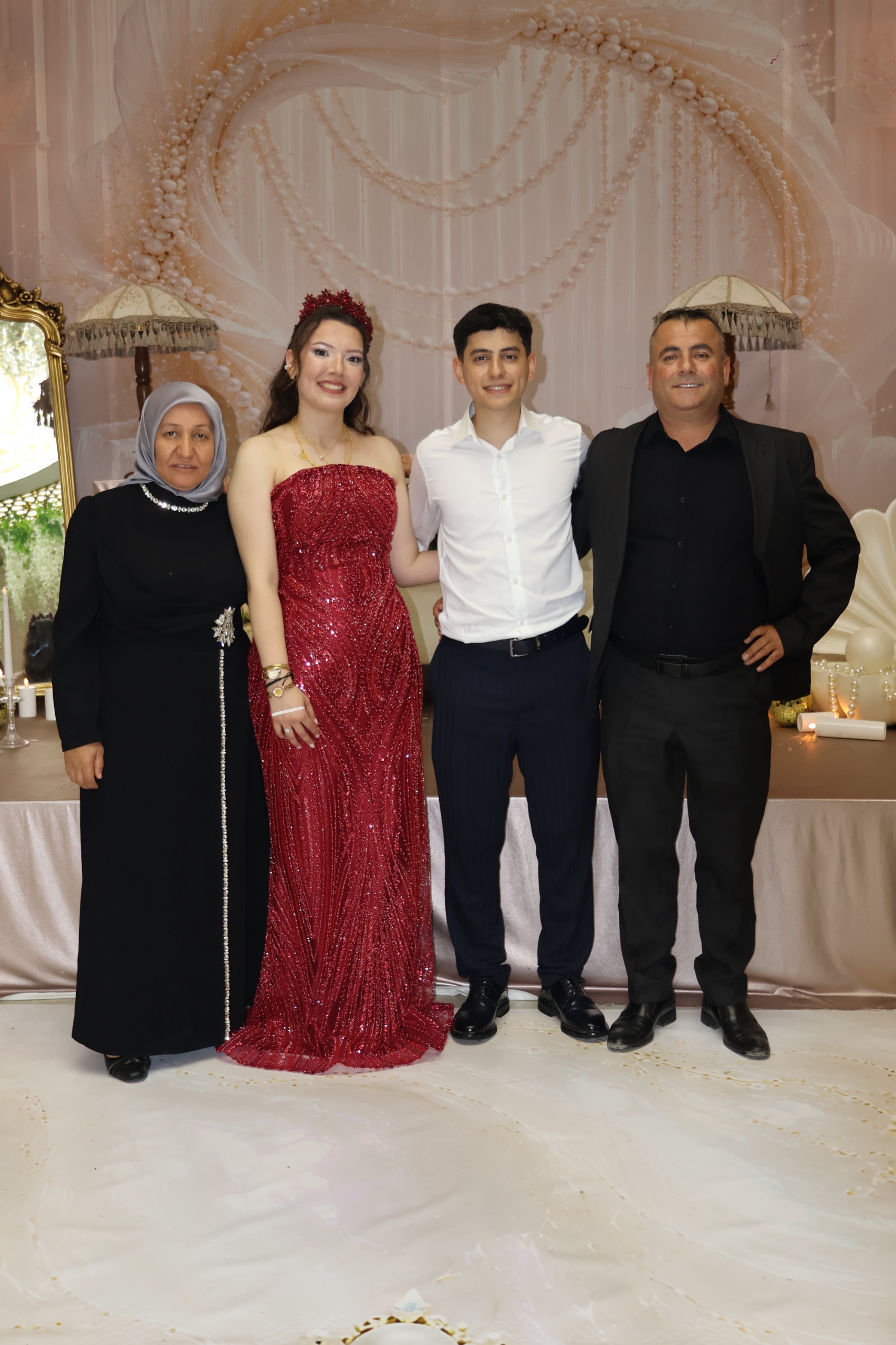 Buse ile Yunus Emre Mutluluğa Yelken Açtı