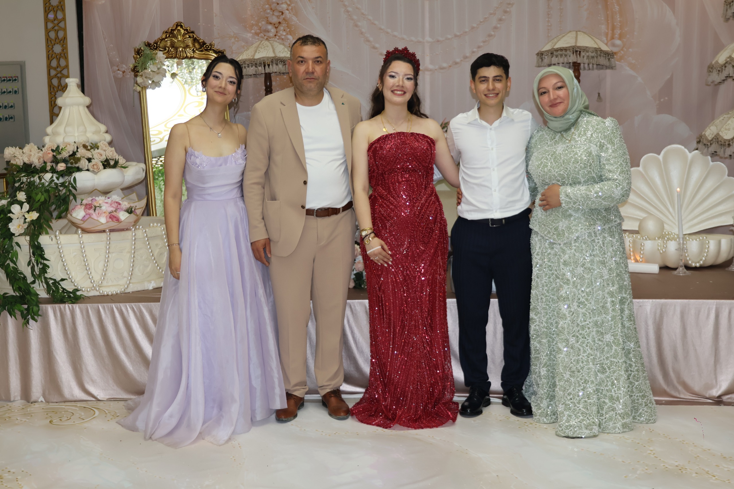 Buse ile Yunus Emre Mutluluğa Yelken Açtı