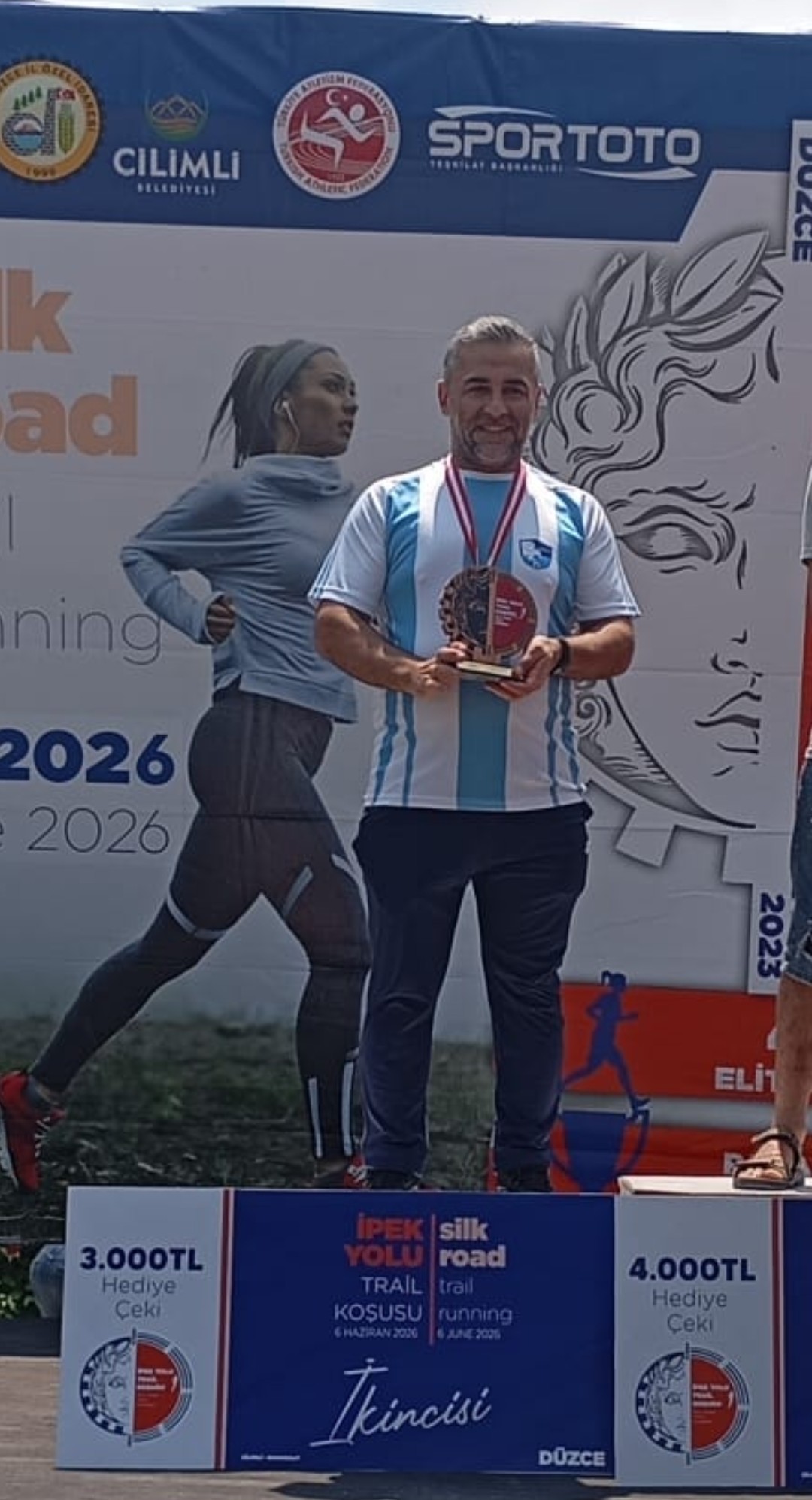 Toz Duman Atletizm'den Düzce'den 7 Madalya ile döndü