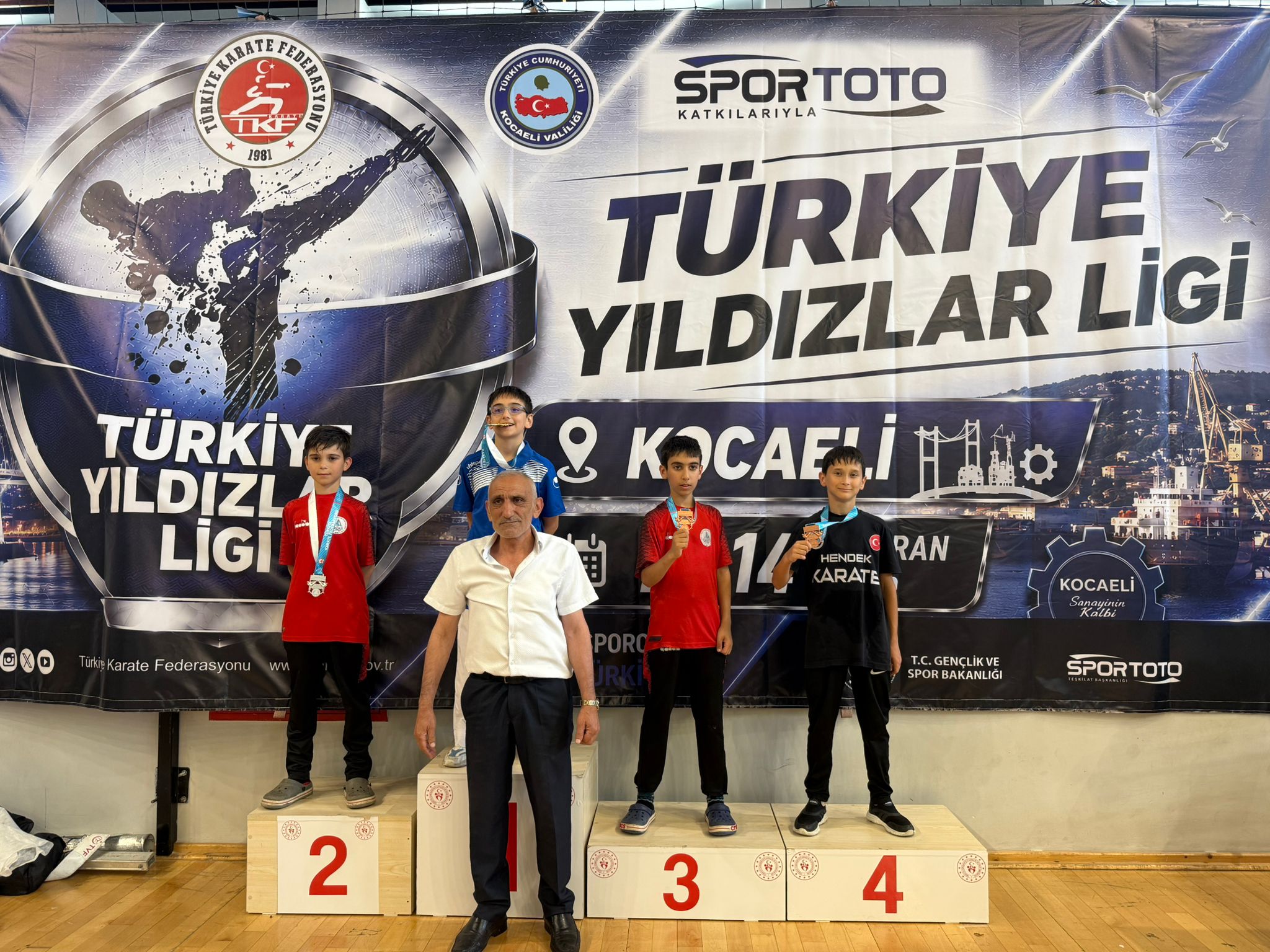 Karateciler Yıldız Gibi