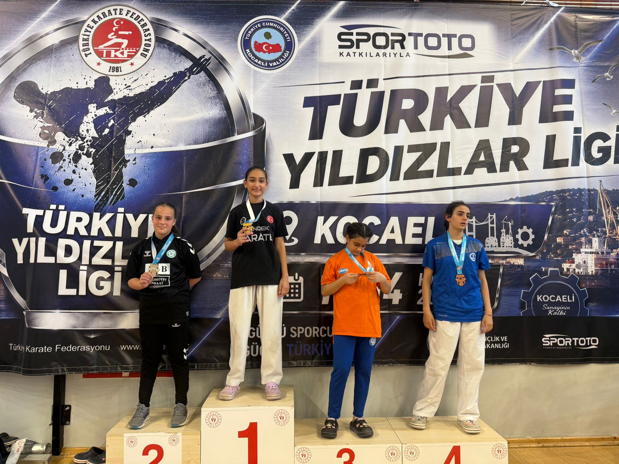 Karateciler Yıldız Gibi