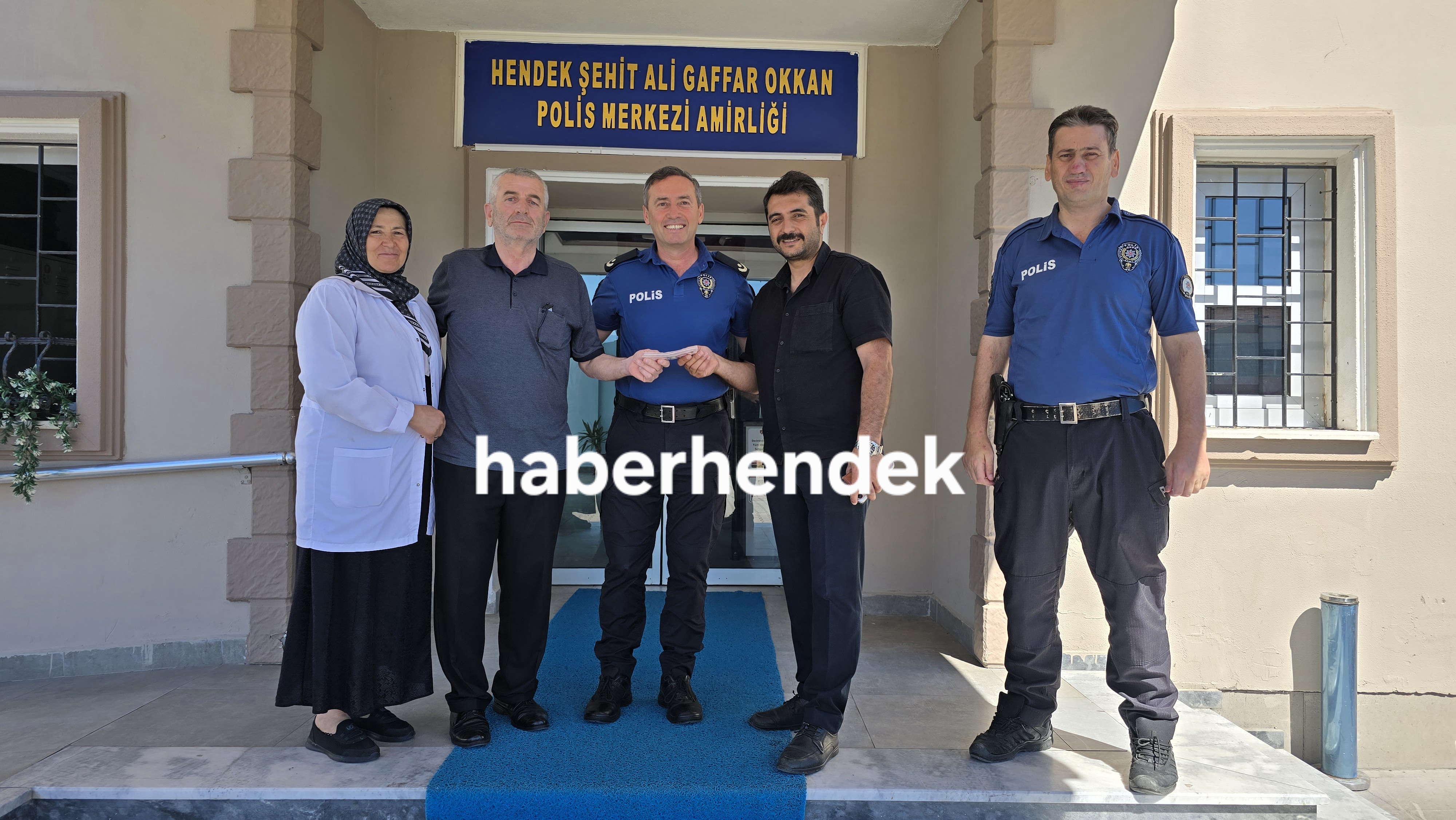 Güler'den Örnek Davranış; ATM'de Bulduğu Parayı Emniyete Teslim Etti
