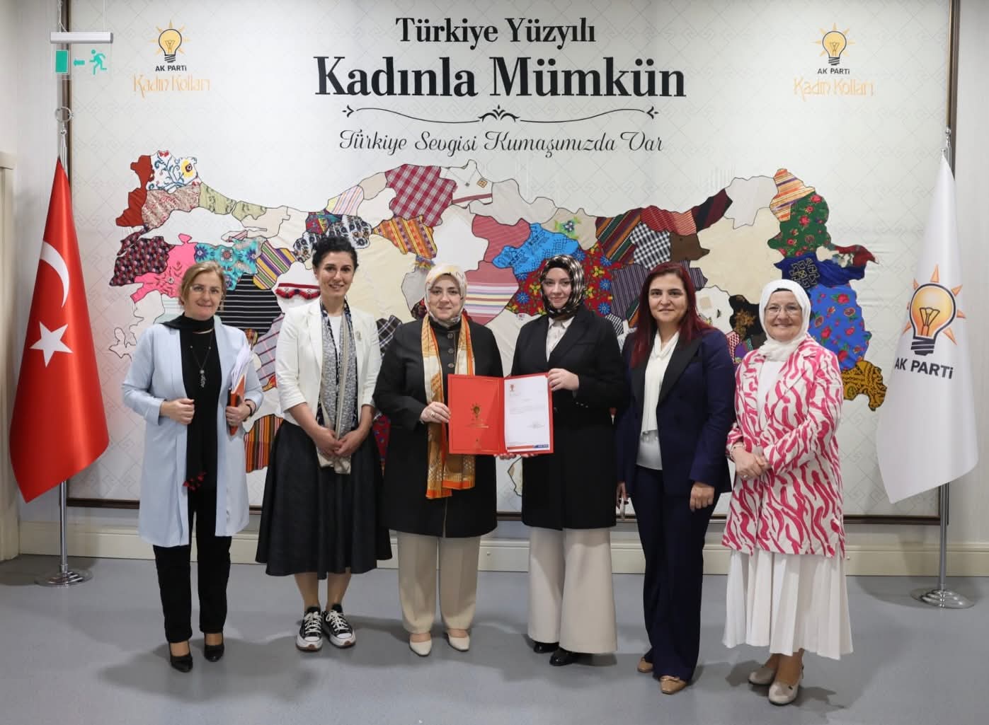 AK Parti Hendek Kadın Kolları Başkanı Öznur Barutçu oldu