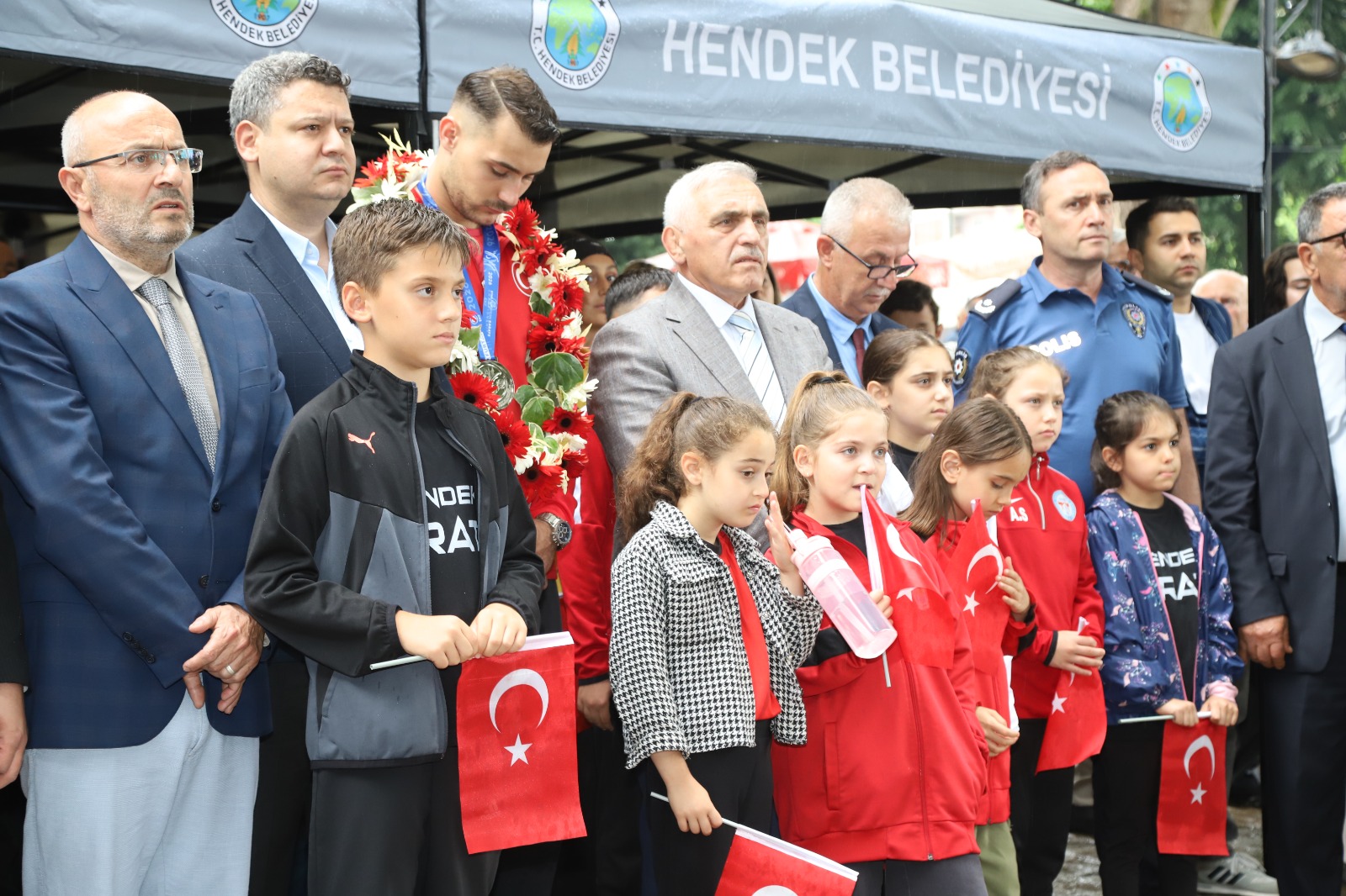 AVRUPA İKİNCİSİ TEMİZEL İÇİN ÖDÜL TÖRENİ DÜZENLENDİ