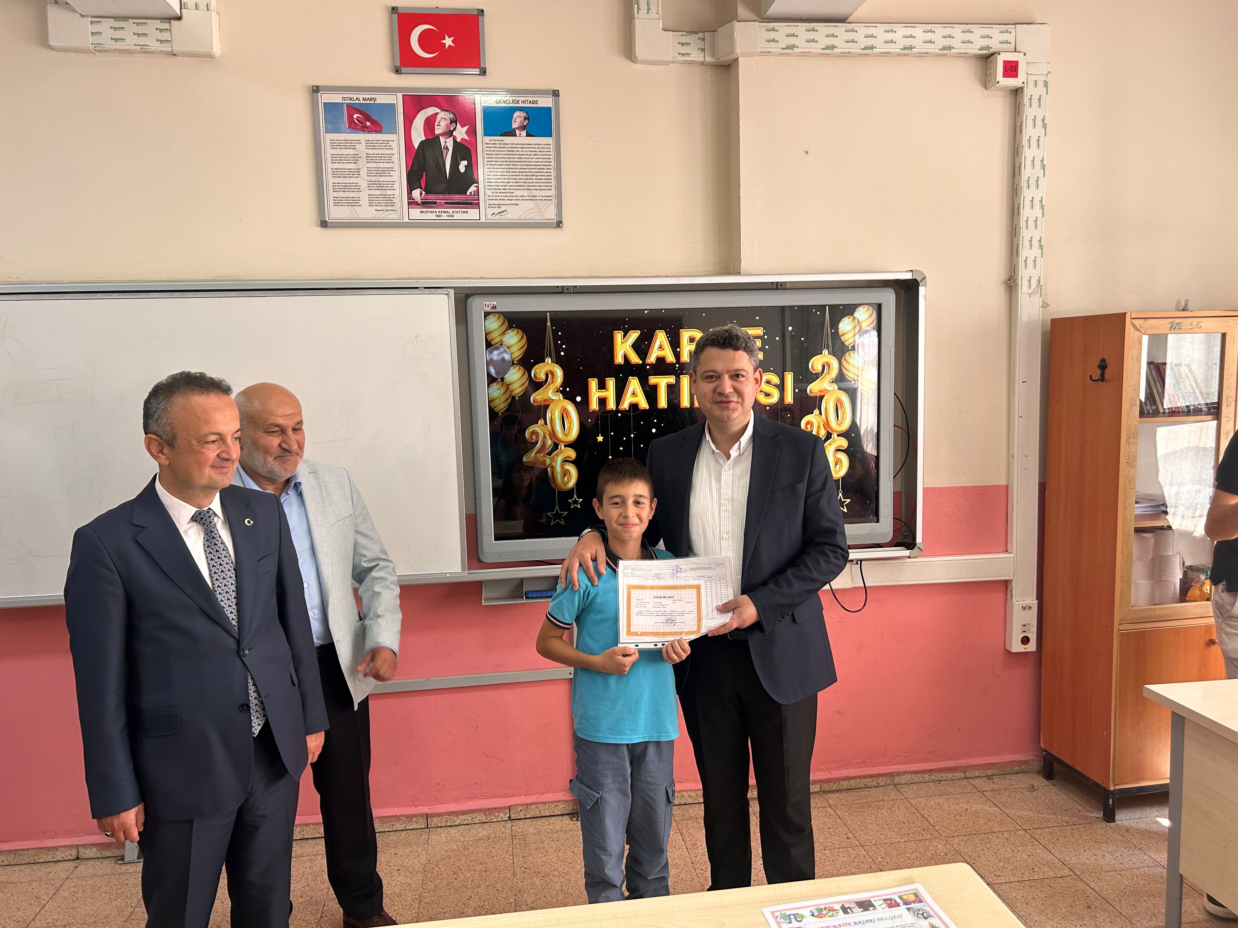 Hendek Protokolü Karne Heyecanına Ortak Oldu
