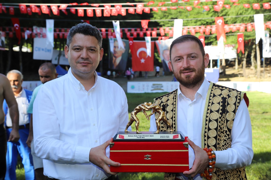 SELMAN DEDE ER MEYDANINDA ZİRVE YİNE SERDAR YILDIRIM’IN