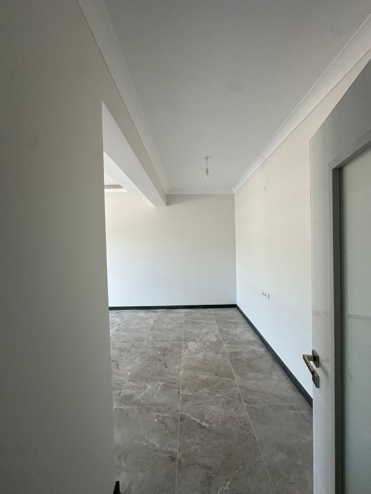 YENİ  MAHALLEDE  2+1 90 M² SATILIK LÜKS DAİRE