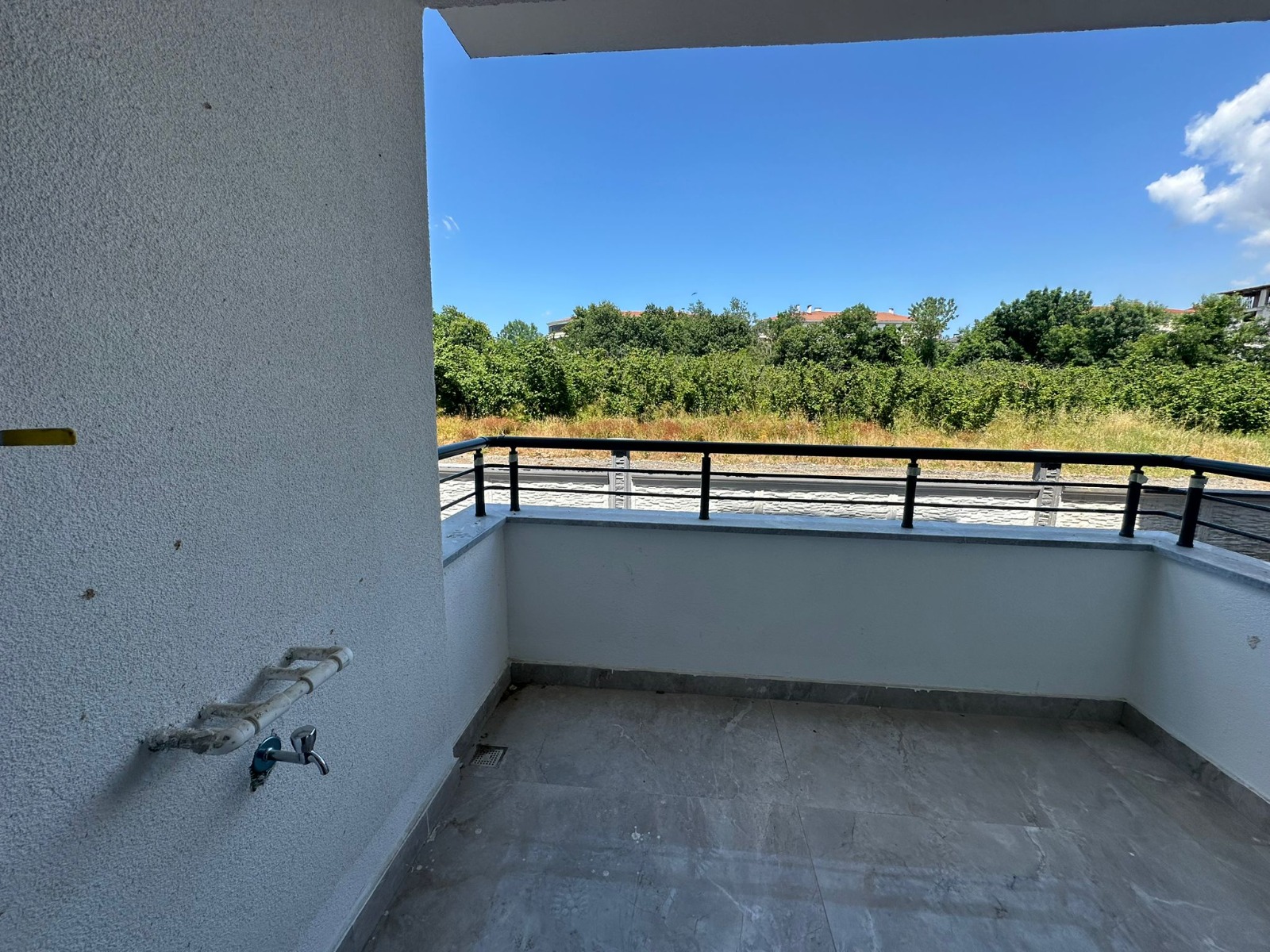 YENİ  MAHALLEDE  2+1 90 M² SATILIK LÜKS DAİRE