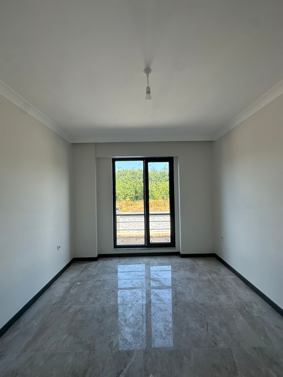 YENİ  MAHALLEDE  2+1 90 M² SATILIK LÜKS DAİRE