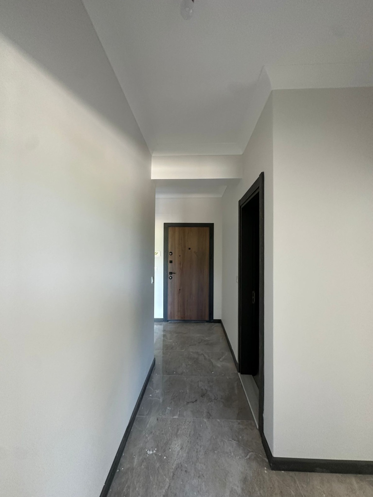 YENİ  MAHALLEDE  2+1 90 M² SATILIK LÜKS DAİRE