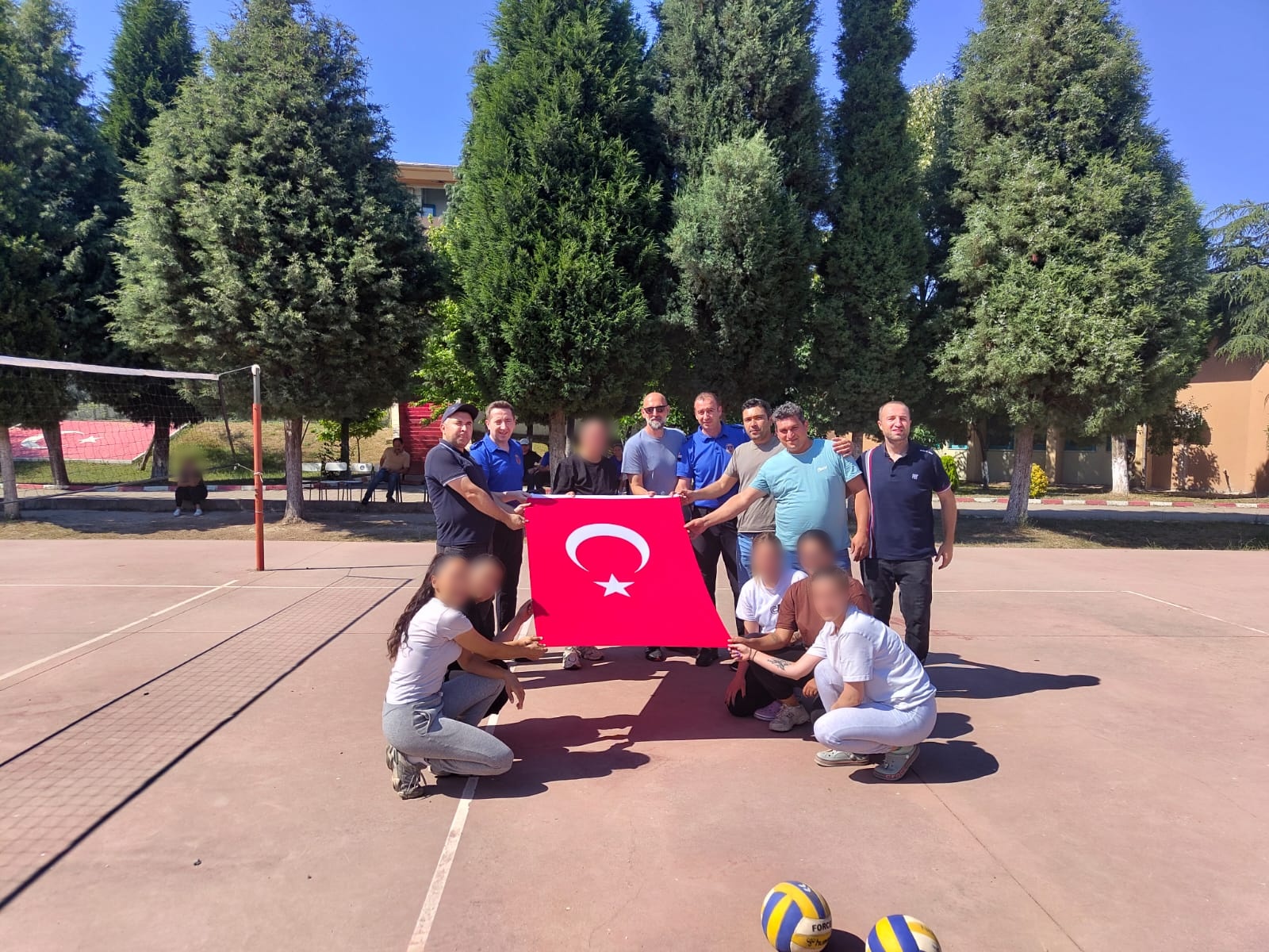 Hendek Kadın Açık Ceza İnfaz Kurumu'nda Voleybol Turnuvasında Şampiyon Filenin Koruyucuları