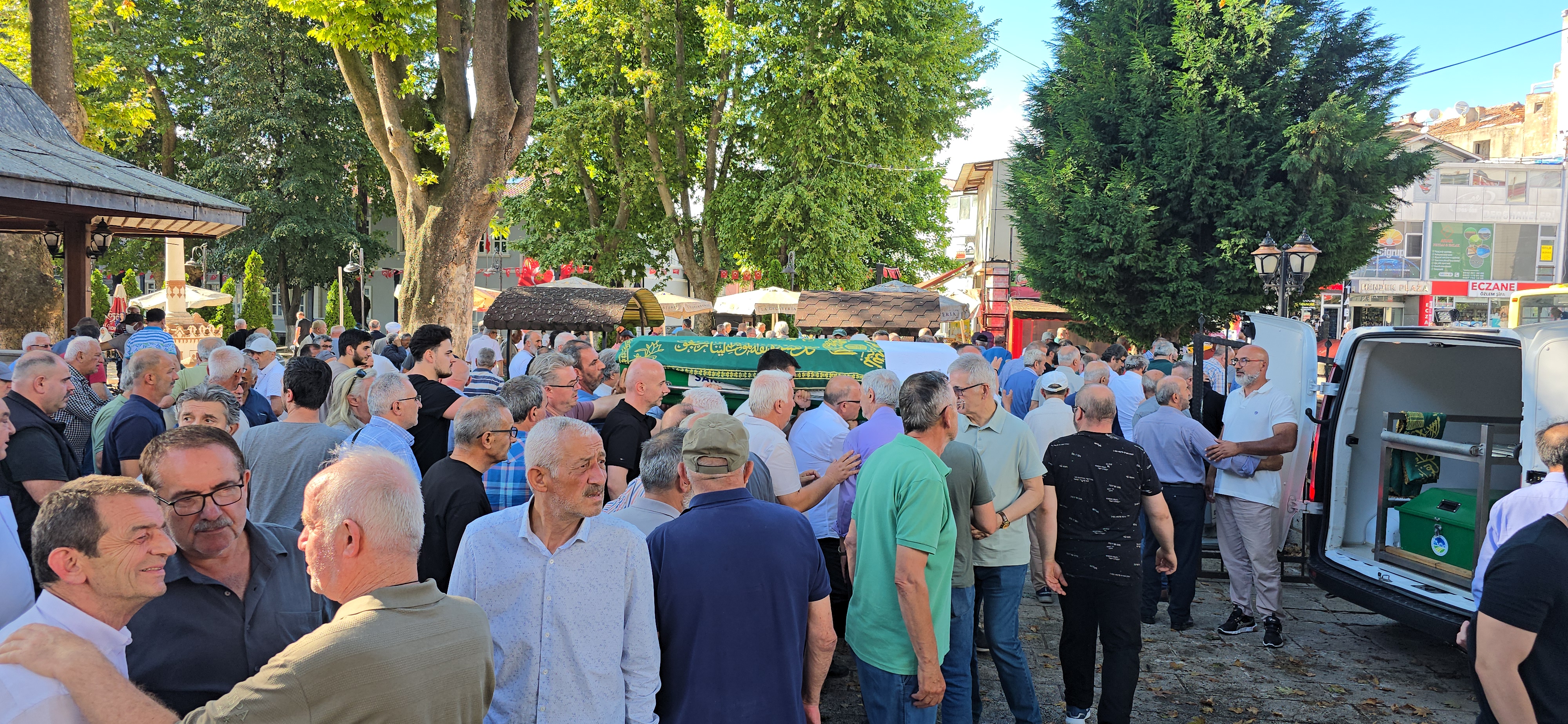 Eski Muhtar Dualarla Son Yolculuğuna Uğurlandı