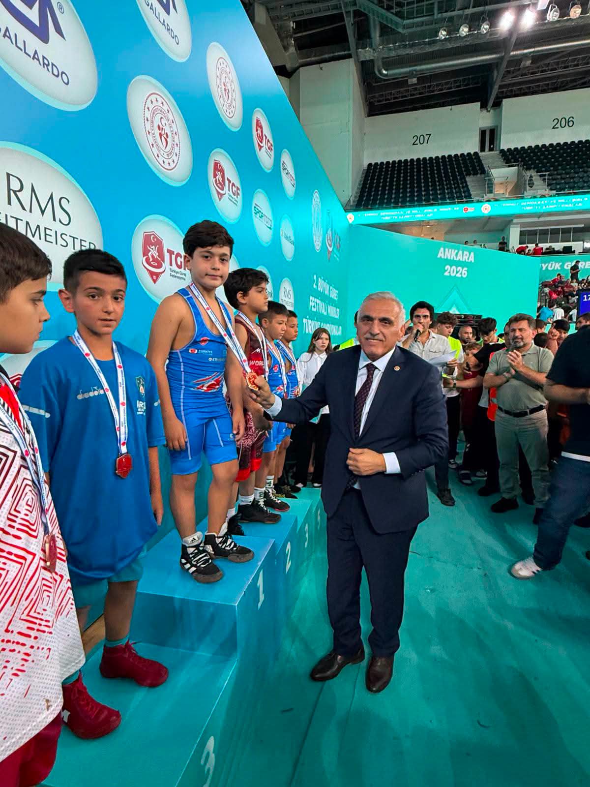 HENDEK OLİMPİK SPOR KULÜBÜ MİNİKLER GÜREŞ TÜRKİYE ŞAMPİYONASINDAN BAŞARI İLE DÖNDÜ