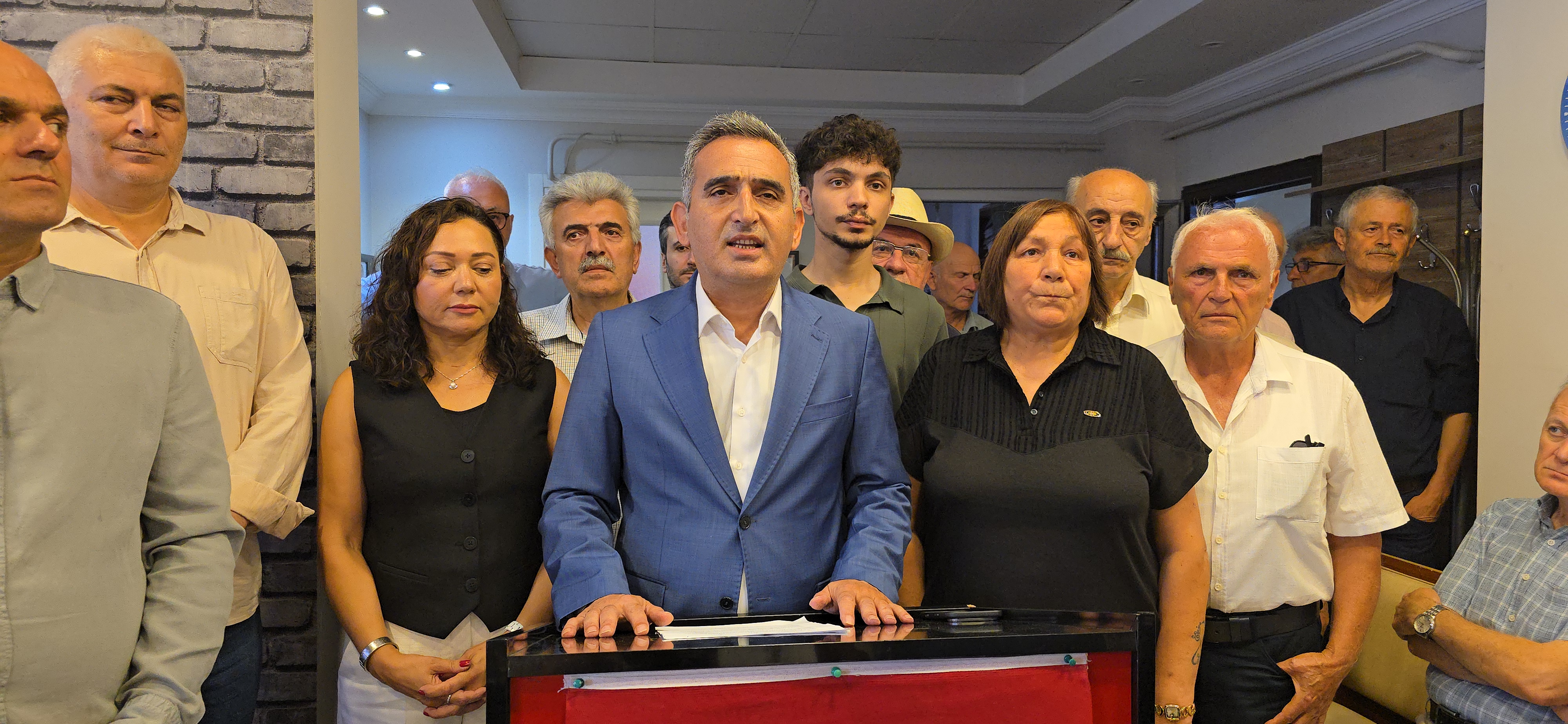 CHP Hendek İlçe Teşkilatında toplu istifa