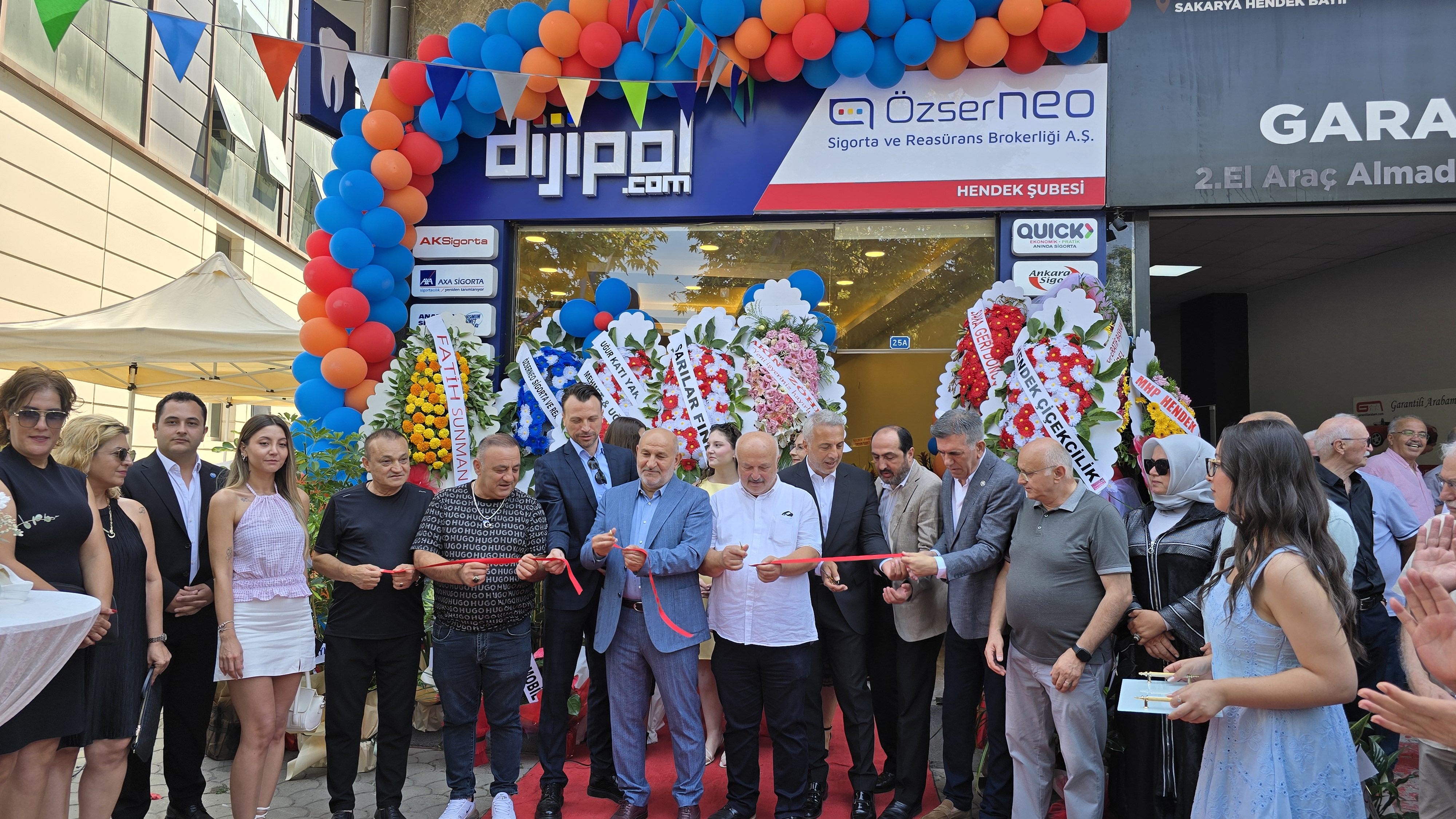 ÖzserNeo Sigorta törenle hizmete açıldı