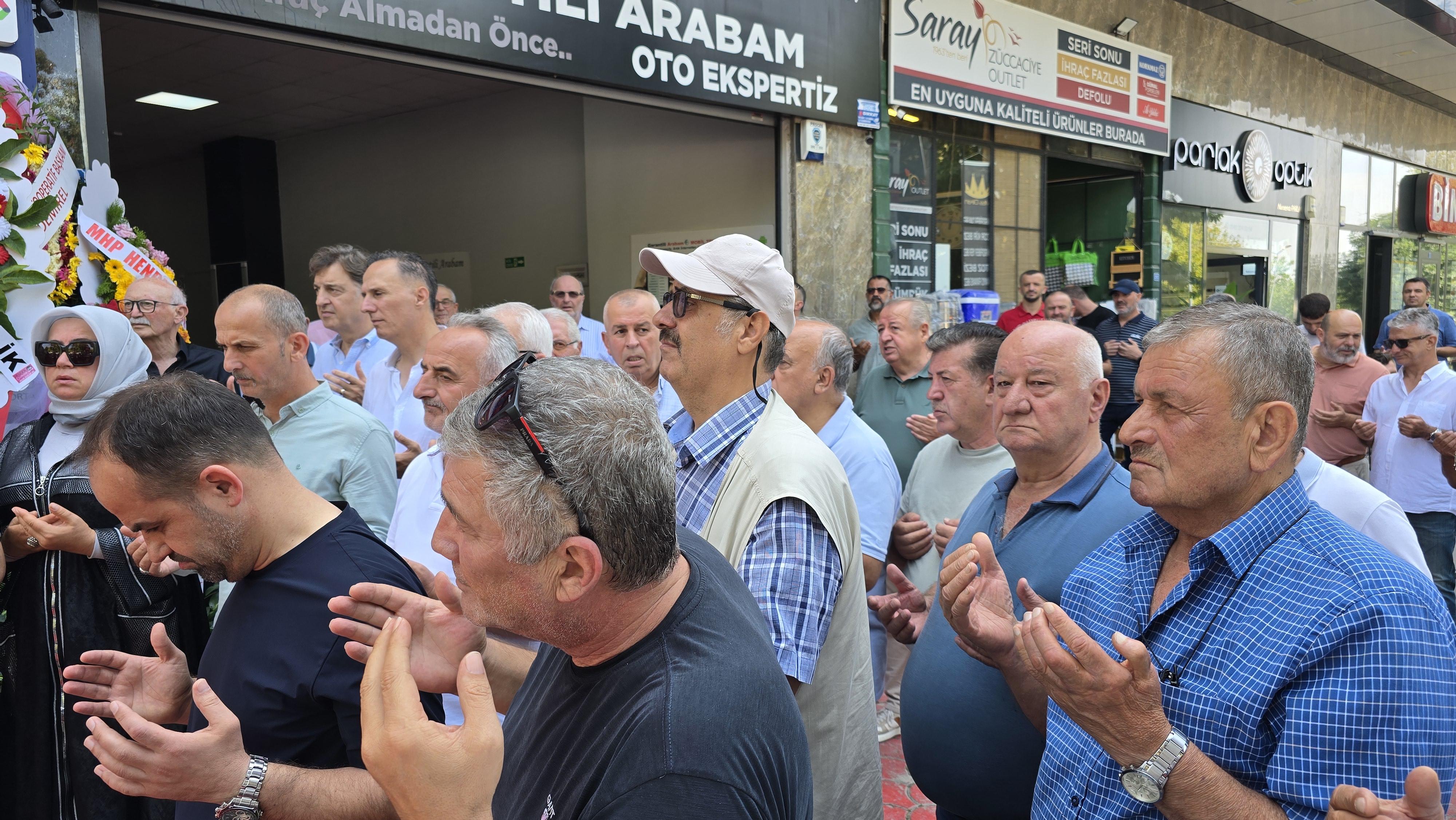 ÖzserNeo Sigorta törenle hizmete açıldı