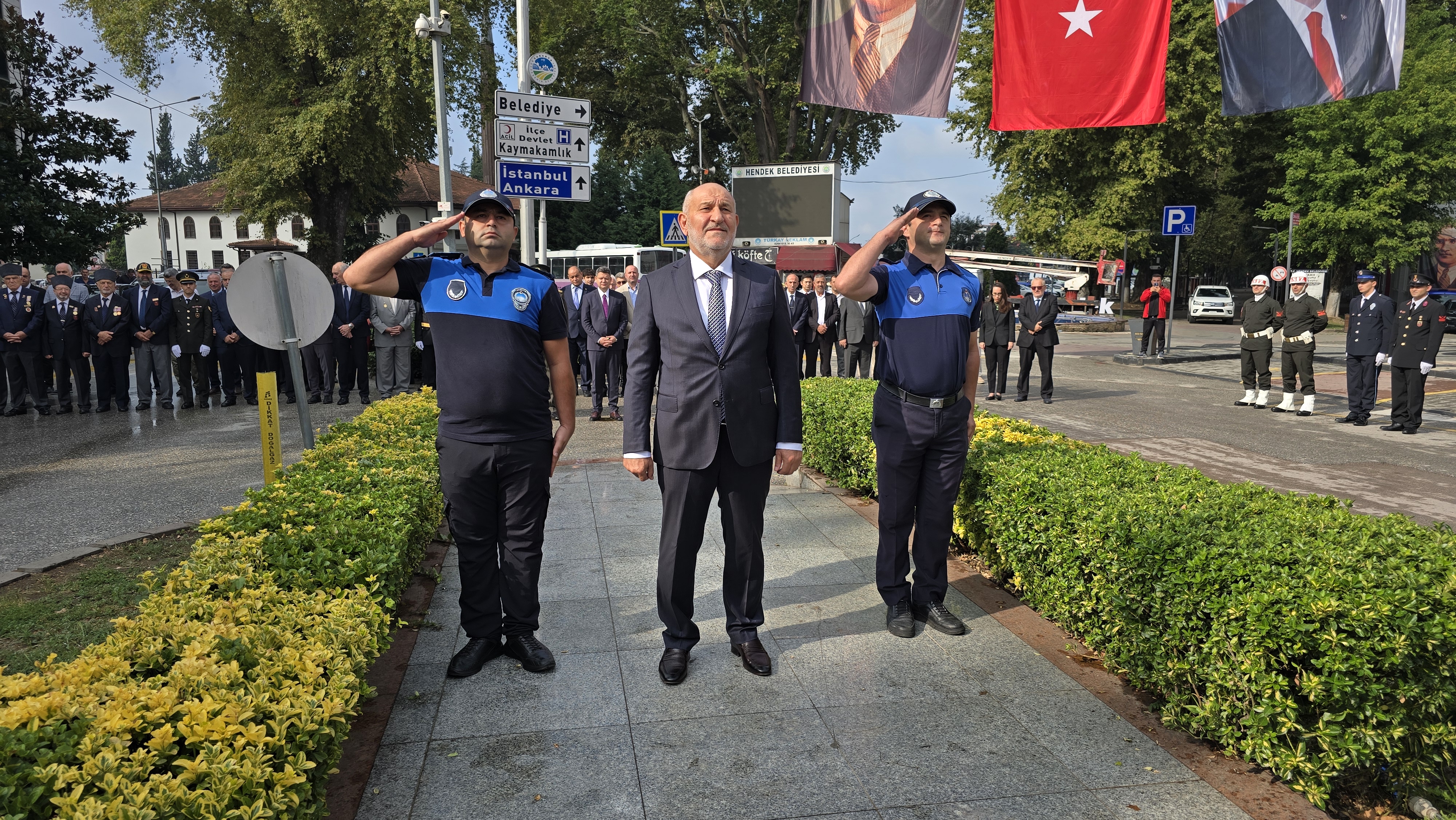 BÜYÜK ZAFERİN 104. YILI HENDEK’TE KUTLANDI