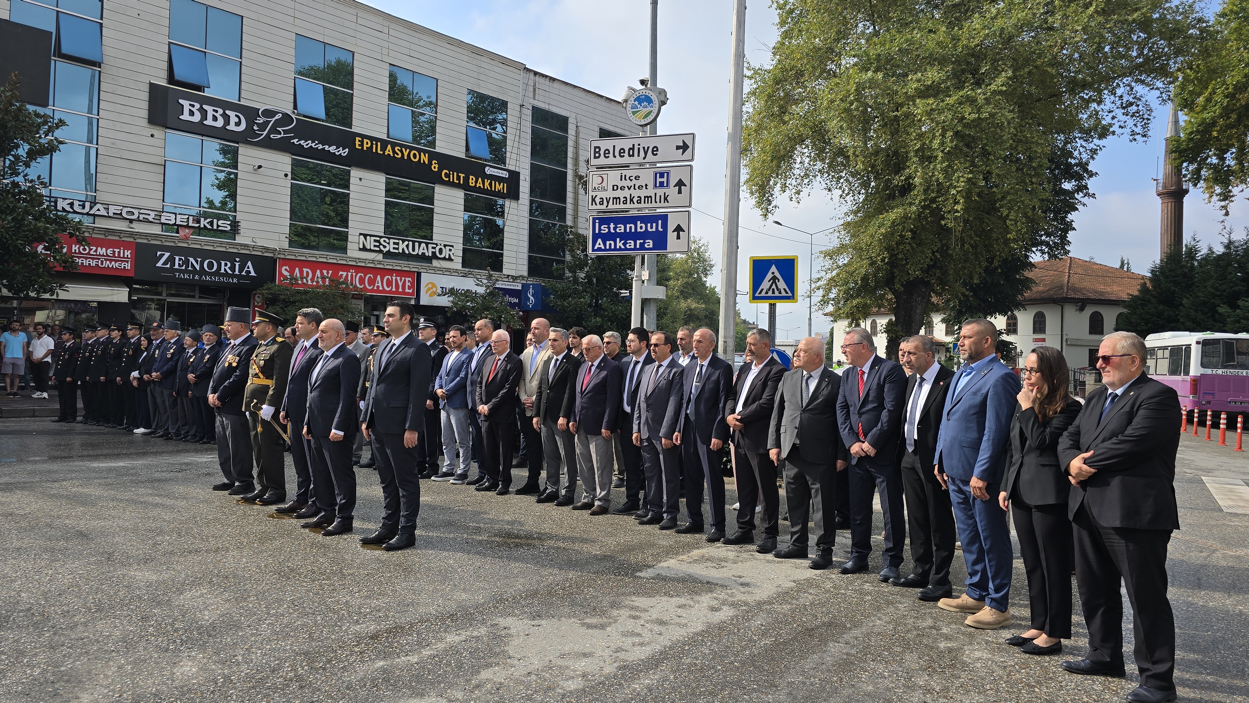 BÜYÜK ZAFERİN 104. YILI HENDEK’TE KUTLANDI