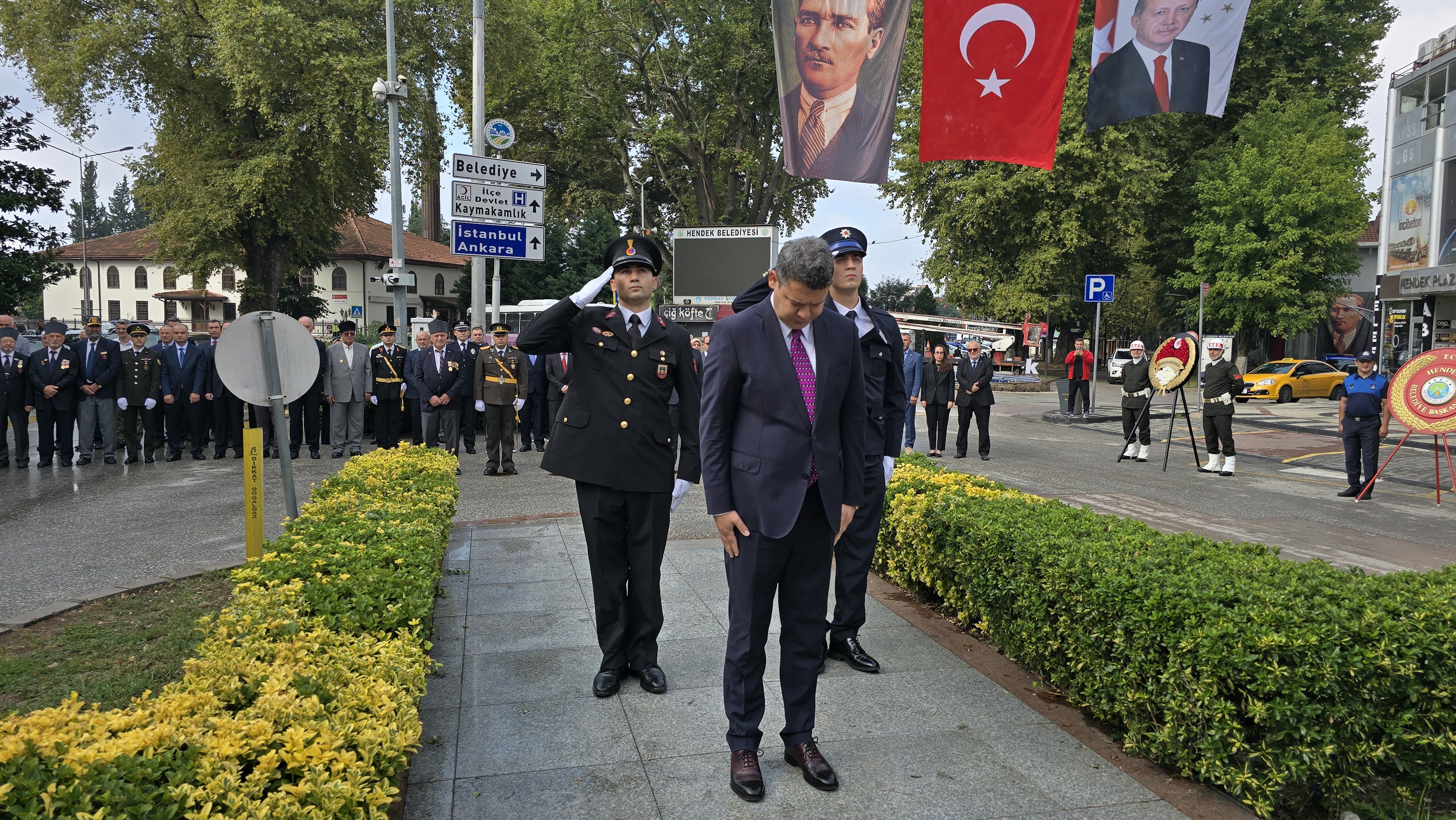 BÜYÜK ZAFERİN 104. YILI HENDEK’TE KUTLANDI