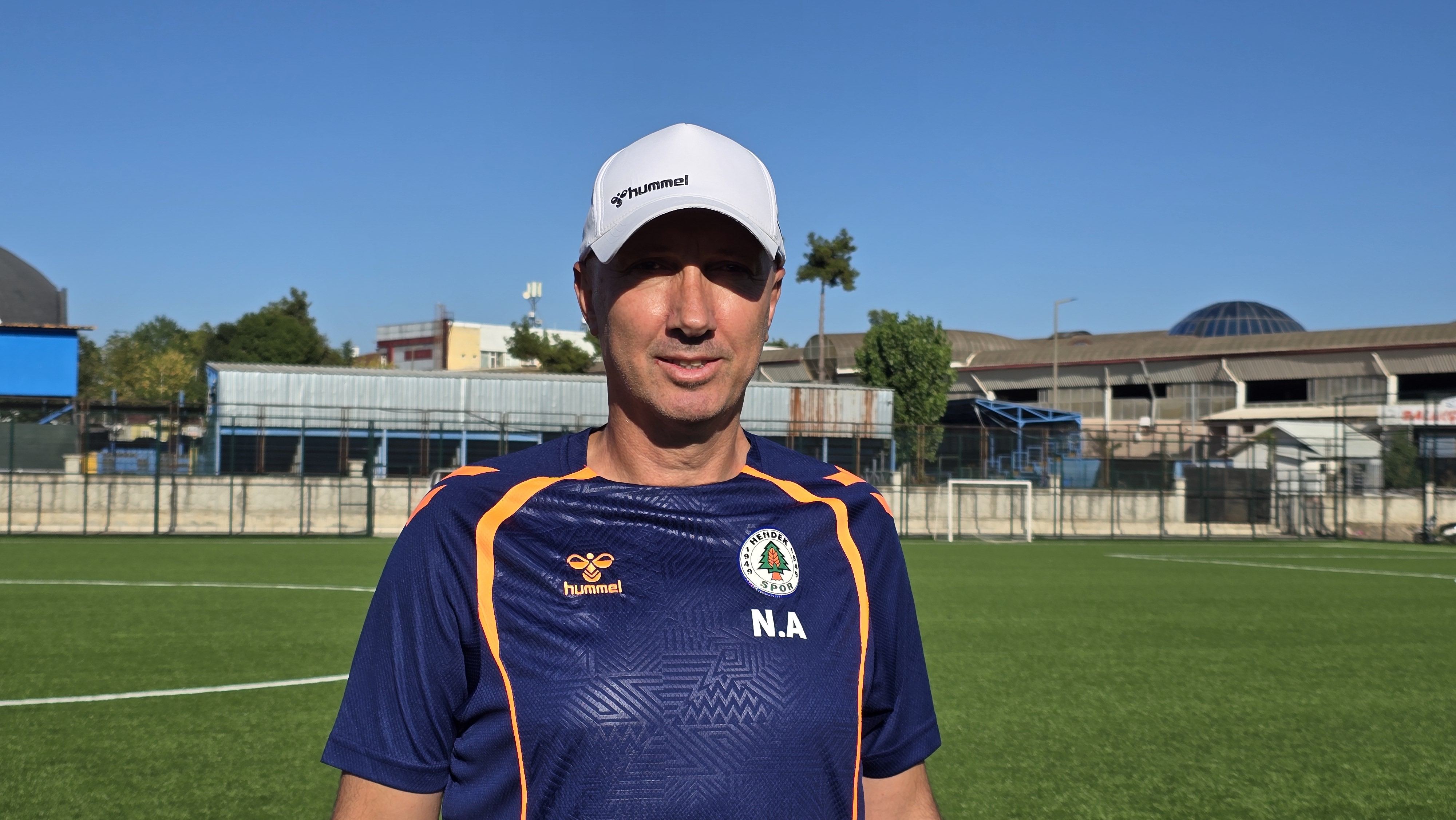 Hendekspor Sahaya İndi