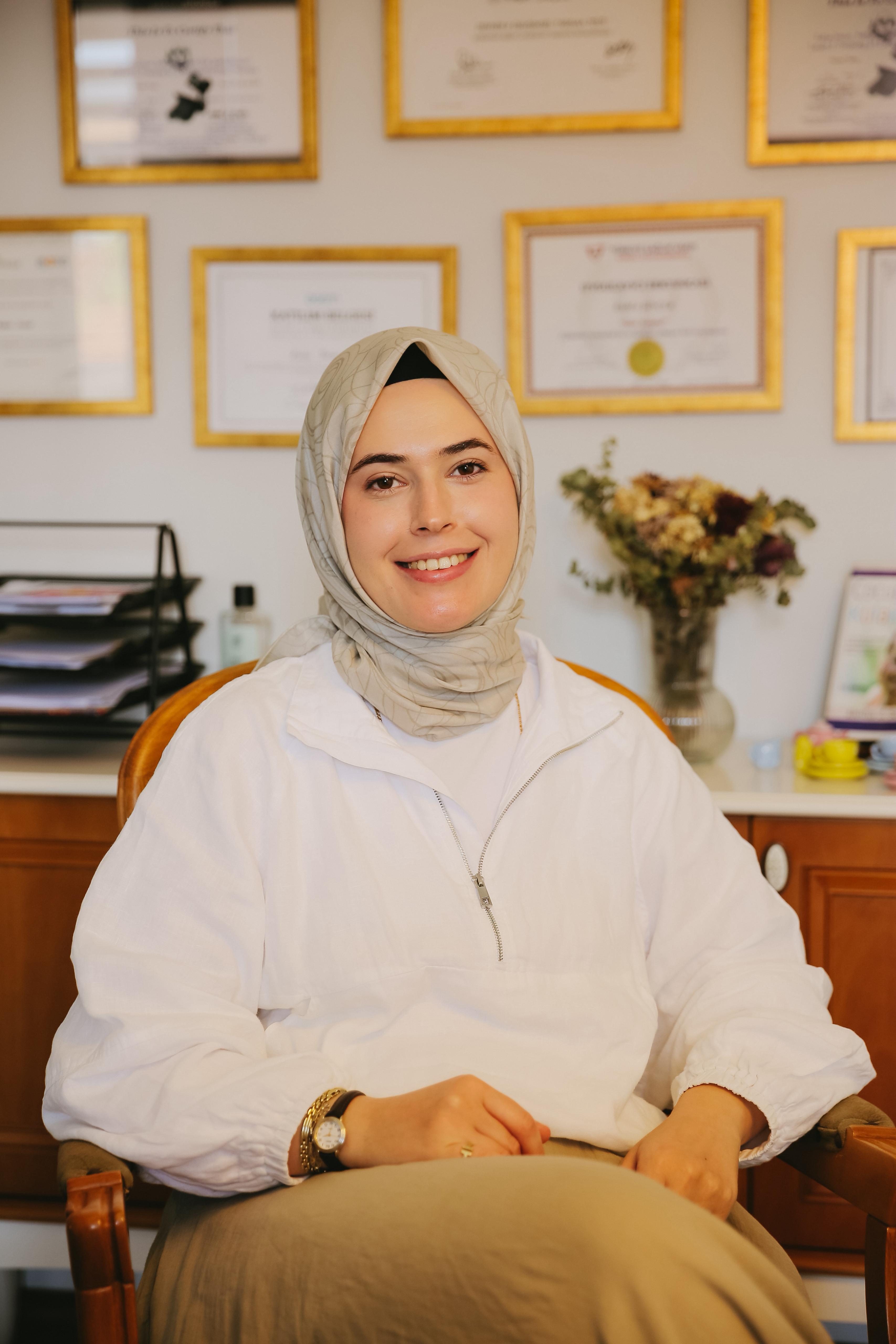 Çocuk Gelişim Uzmanı ve Aile Danışmanı Rabia Dinçer, Haber Hendek’te Okurlarıyla Buluşuyor