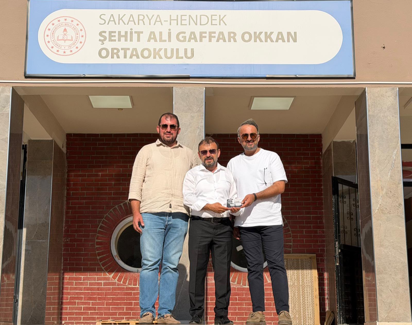 Hendek Beşiktaşlılar Derneği’nden 310 Öğrenciye Kırtasiye Desteği