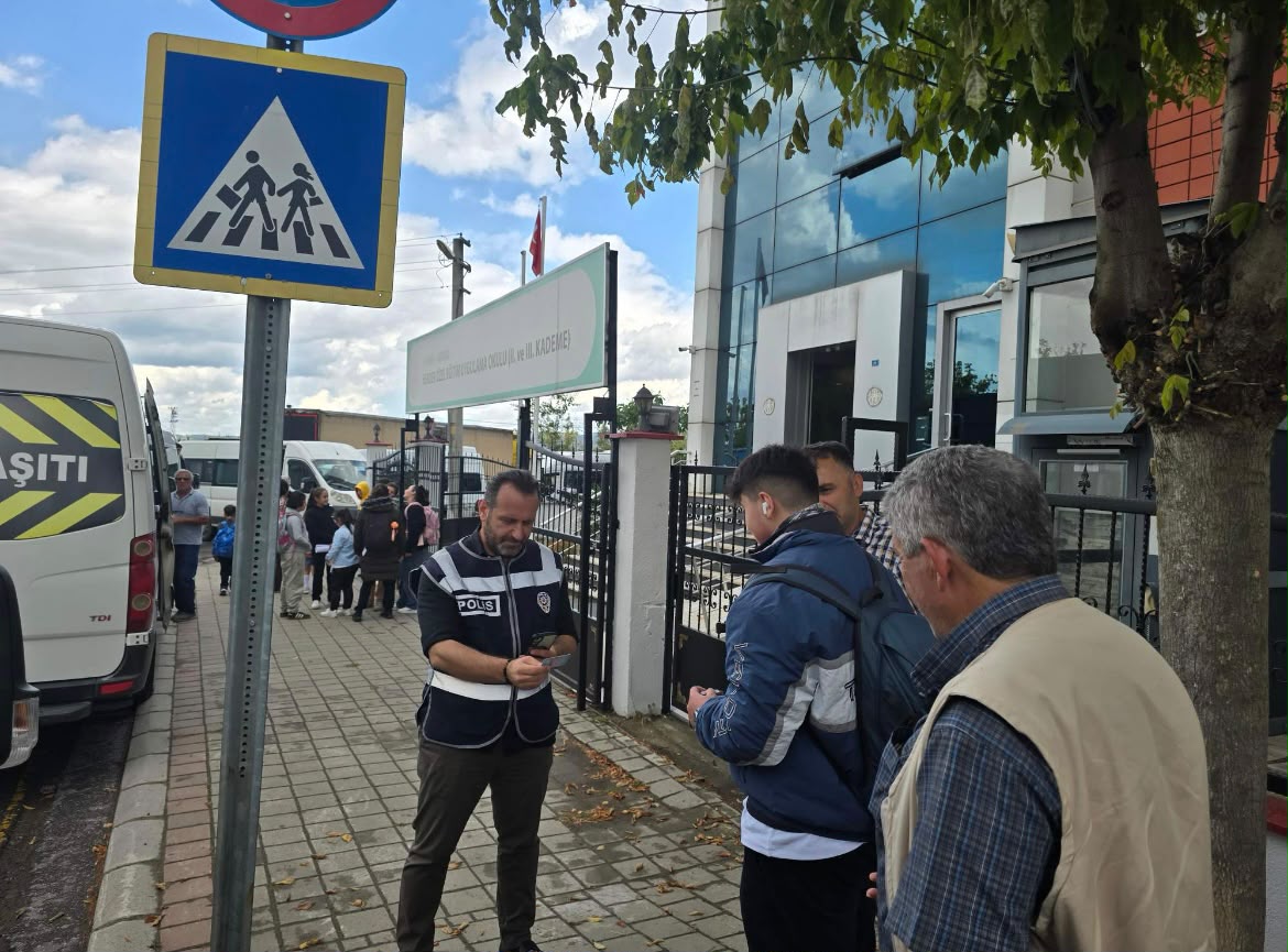 Hendek’te Yeni Eğitim Yılı Başladı, Okullarda Güvenlik Tedbirleri Artırıldı
