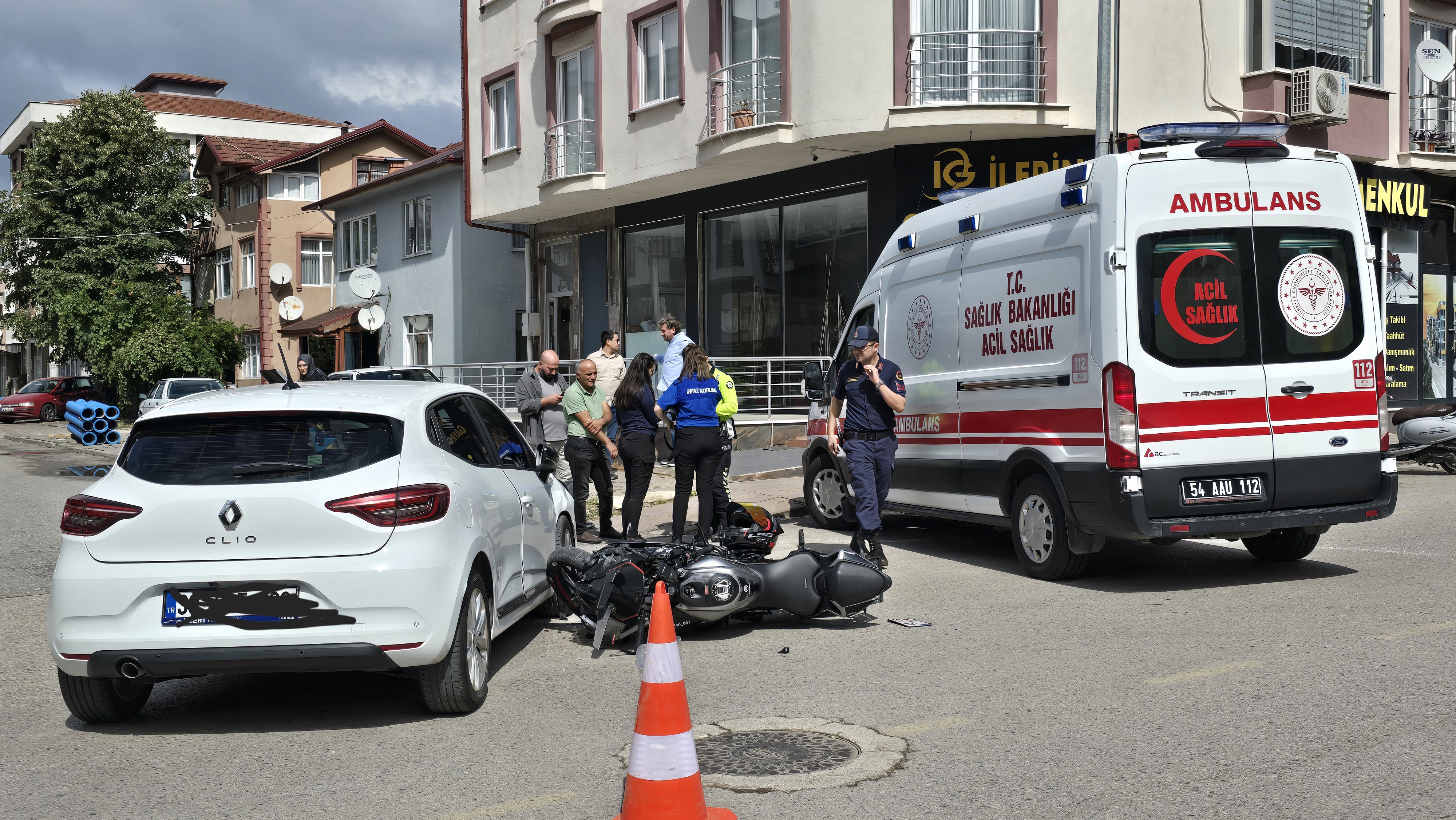 Yenimahalle’de kaza Motosiklet sürücüsü yaralandı