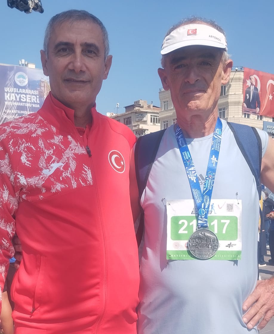 Çelik Kayseri Yarı Maratonu’nda kupaya koştu