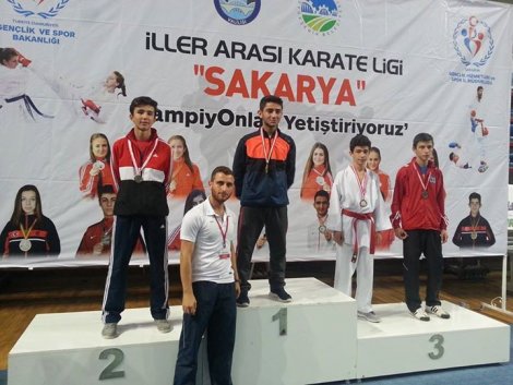 Iller arasi karate ligi başladi