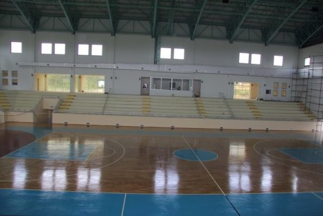 Hendek spor salonu bitme aşamasina geldi.