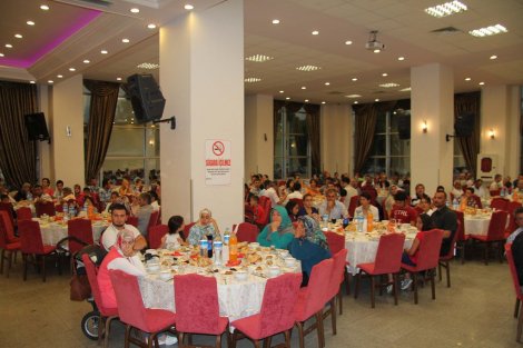 Inci belediye personeline iftar verdi