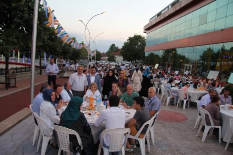 Ak parti hendek teşkilati iftarda buluştu