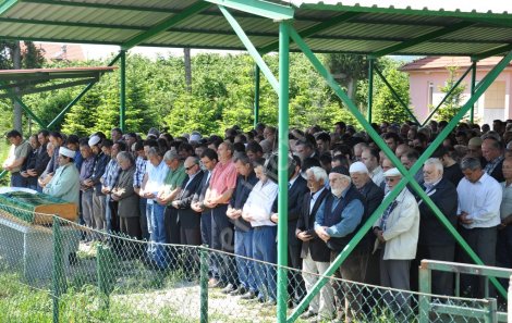 Kayihan ailesinin aci günü