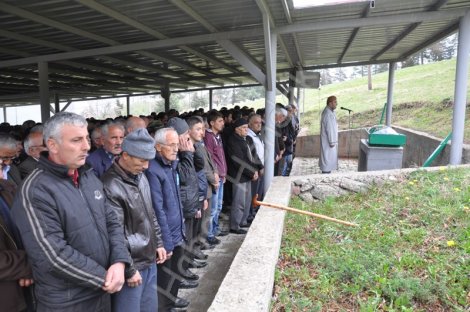 Genç yaşinda kalbine yenildi