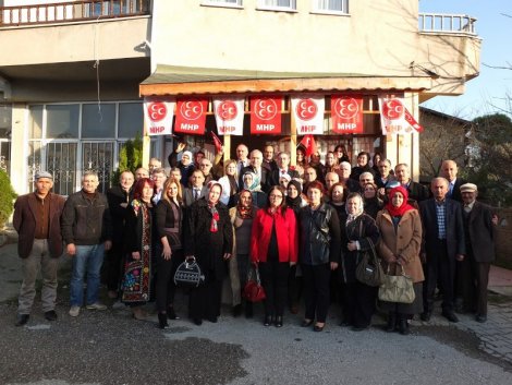 ünver’e miting gibi karşilama