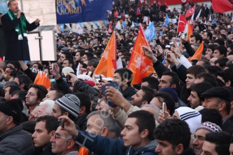 Başbakan;sabredeceğiz. sabirli olacağiz,kavgalarin içine girmeyeceğiz.