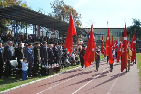 Hendekte cumhuriyet bayrami coşku ile kutlandi