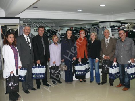 Hendek anadolu lisesi öğrencilerinden çifte bayram sevinci