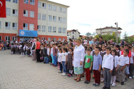 Hendek’te ilk ders zili çaldi