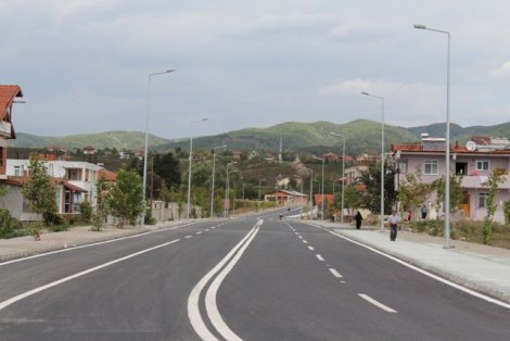 Bulvar trafiğe açildi