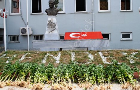 Hendek jandarma uyuşturucuya geçit vermiyor