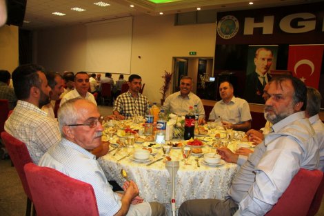 Inci,hendek protokolünü hgm’de iftarda ağirladi.