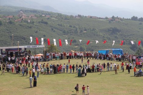 Yaylacilar harmantepe’de buluştu