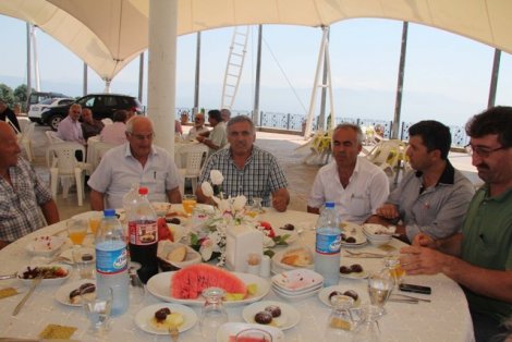 Muhtarlar bayraktepede toplandi