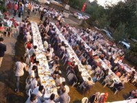 Ikbaliye köyü geleneksel iftarina yoğun katilim