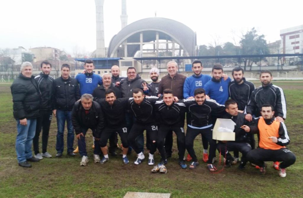 Tiryaki’den Futbolculara Tatlı İkramı