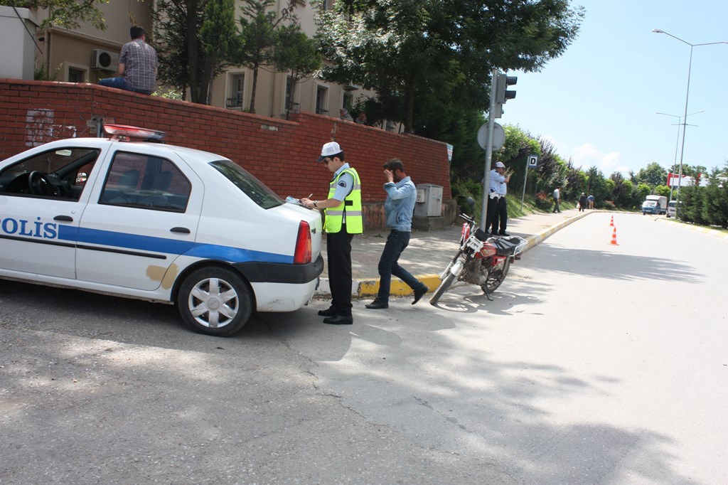 Polis Motosiklet Sürücülerine Ceza Yağdırdı