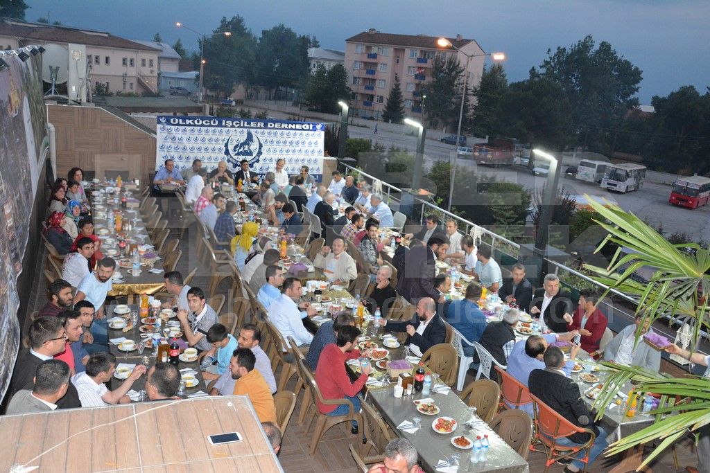 Hendek Ülkücü İşçiler Derneğinden İftar