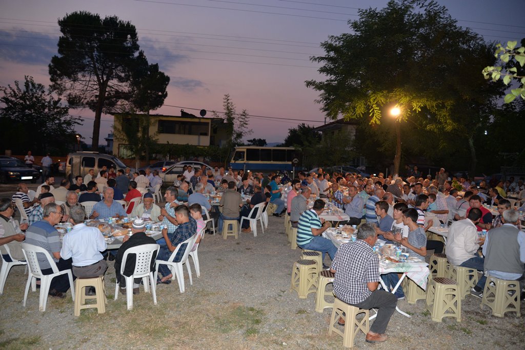 Çiftlik, geleneksel iftarda buluştu